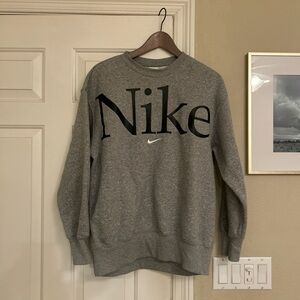 Nike Men's Heather Gray Crewneck Sweater